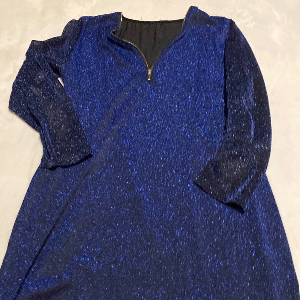 Sexy, body hugging, glitter dress!